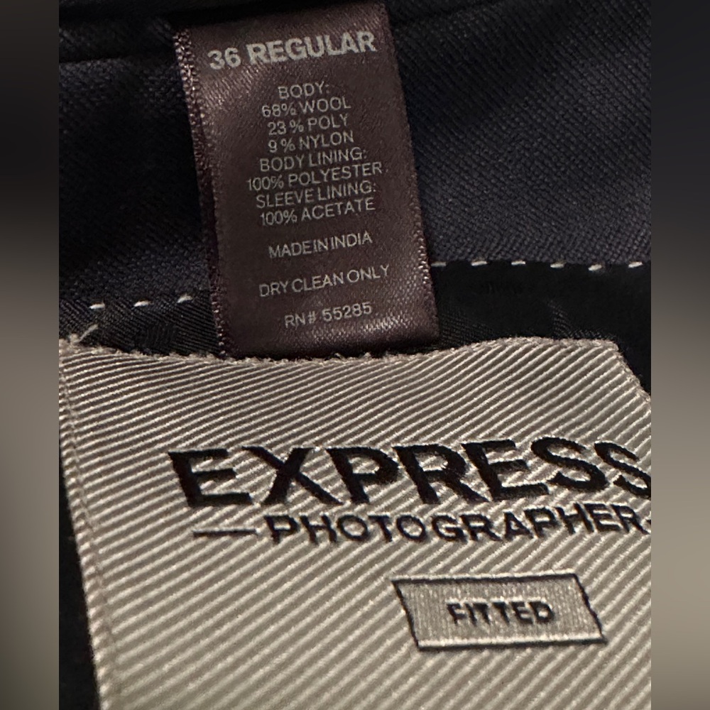 Express Photographer 36 Regular & 29/32 Men's Navy Suit - Picture 2 of 3